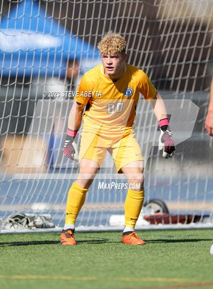 Thumbnail 1 in Ralston Valley vs. Broomfield (CHSAA 5A Quarterfinal) photogallery.