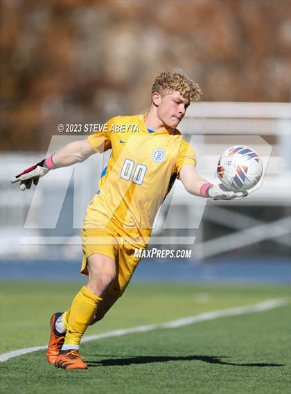 Thumbnail 2 in Ralston Valley vs. Broomfield (CHSAA 5A Quarterfinal) photogallery.