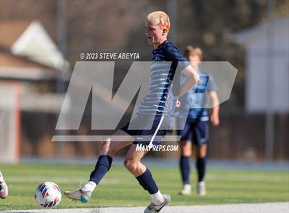 Thumbnail 1 in Ralston Valley vs. Broomfield (CHSAA 5A Quarterfinal) photogallery.