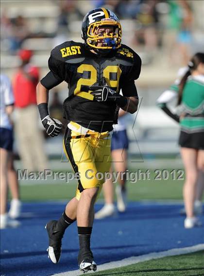 Thumbnail 1 in 605 All-Star Football Game photogallery.