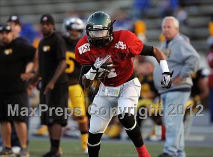 Thumbnail 3 in 605 All-Star Football Game photogallery.