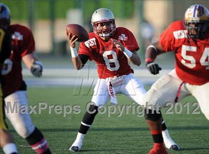 Thumbnail 3 in 605 All-Star Football Game photogallery.