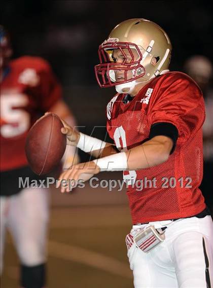 Thumbnail 2 in 605 All-Star Football Game photogallery.