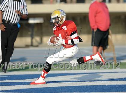 Thumbnail 3 in 605 All-Star Football Game photogallery.