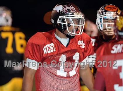 Thumbnail 3 in 605 All-Star Football Game photogallery.