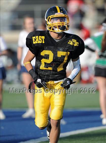 Thumbnail 3 in 605 All-Star Football Game photogallery.