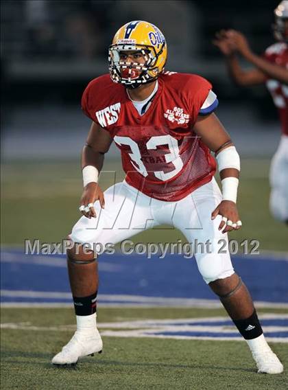Thumbnail 3 in 605 All-Star Football Game photogallery.