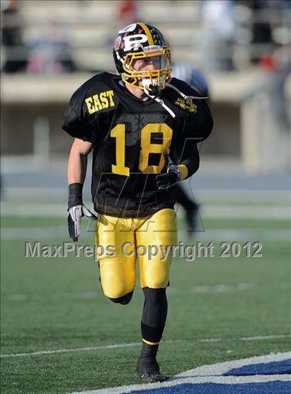 Thumbnail 3 in 605 All-Star Football Game photogallery.