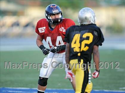 Thumbnail 2 in 605 All-Star Football Game photogallery.