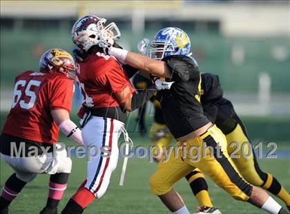 Thumbnail 3 in 605 All-Star Football Game photogallery.