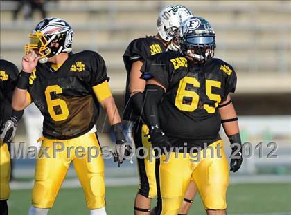 Thumbnail 2 in 605 All-Star Football Game photogallery.