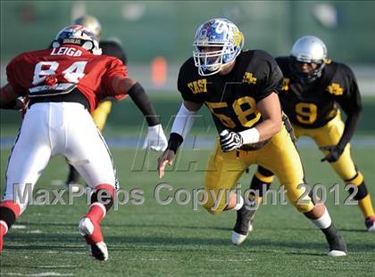 Thumbnail 1 in 605 All-Star Football Game photogallery.