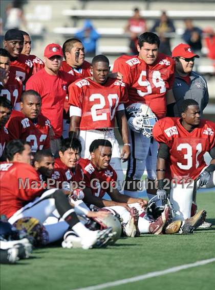 Thumbnail 2 in 605 All-Star Football Game photogallery.