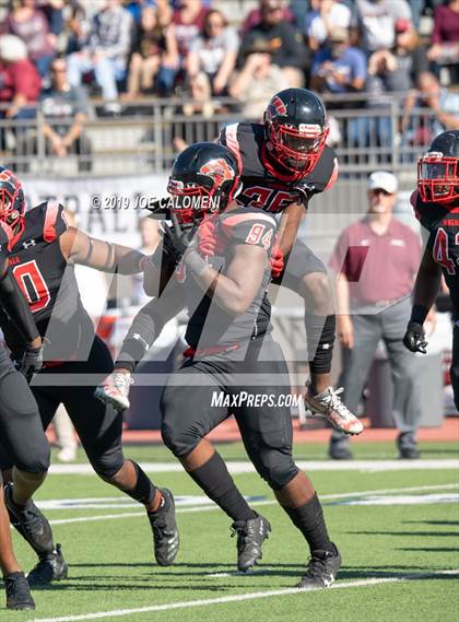 Thumbnail 3 in Wagner vs Flour Bluff (UIL 5A Region 4 Division 1 Area Playoff) photogallery.