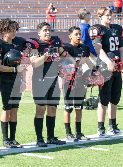 Thumbnail 2 in Wagner vs Flour Bluff (UIL 5A Region 4 Division 1 Area Playoff) photogallery.