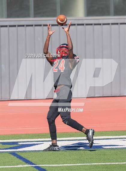 Thumbnail 3 in Wagner vs Flour Bluff (UIL 5A Region 4 Division 1 Area Playoff) photogallery.