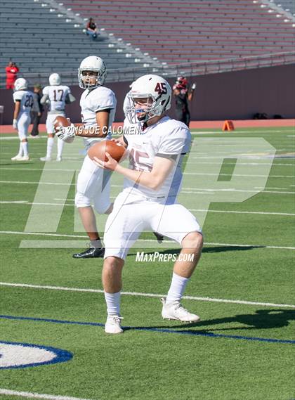 Thumbnail 3 in Wagner vs Flour Bluff (UIL 5A Region 4 Division 1 Area Playoff) photogallery.