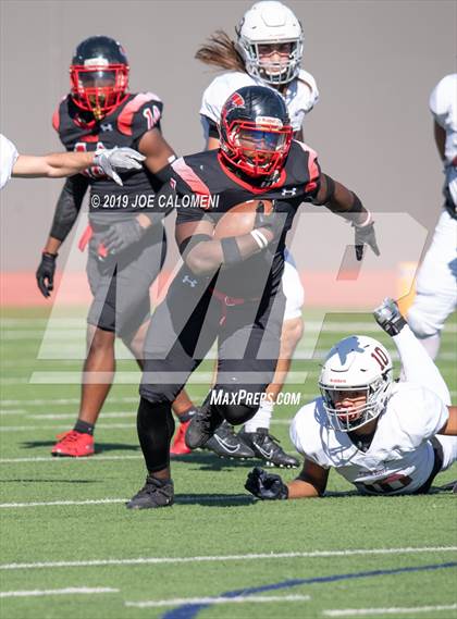 Thumbnail 3 in Wagner vs Flour Bluff (UIL 5A Region 4 Division 1 Area Playoff) photogallery.