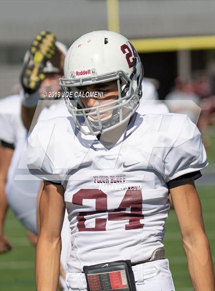Thumbnail 3 in Wagner vs Flour Bluff (UIL 5A Region 4 Division 1 Area Playoff) photogallery.