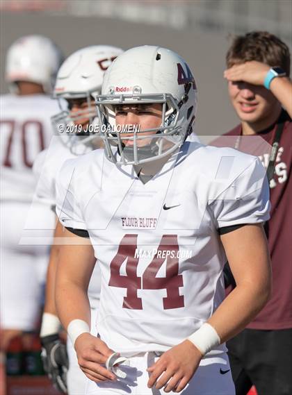 Thumbnail 2 in Wagner vs Flour Bluff (UIL 5A Region 4 Division 1 Area Playoff) photogallery.