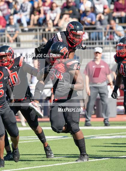 Thumbnail 2 in Wagner vs Flour Bluff (UIL 5A Region 4 Division 1 Area Playoff) photogallery.