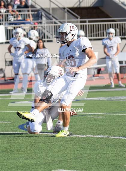 Thumbnail 2 in Wagner vs Flour Bluff (UIL 5A Region 4 Division 1 Area Playoff) photogallery.