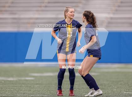 Thumbnail 2 in Roswell vs. Marist (GHSA 6A Championship) photogallery.