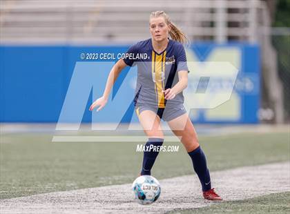 Thumbnail 3 in Roswell vs. Marist (GHSA 6A Championship) photogallery.