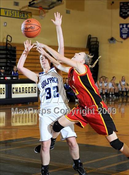 Thumbnail 2 in West Hills vs. Woodbridge photogallery.