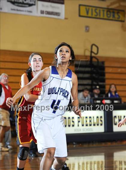 Thumbnail 3 in West Hills vs. Woodbridge photogallery.