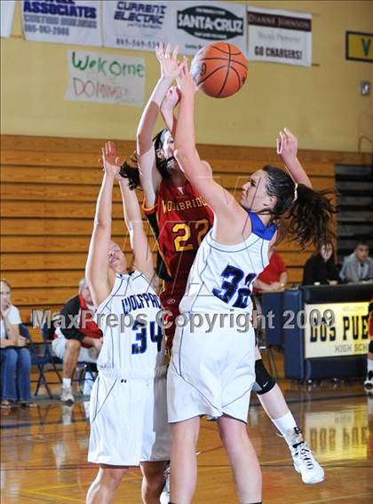 Thumbnail 1 in West Hills vs. Woodbridge photogallery.