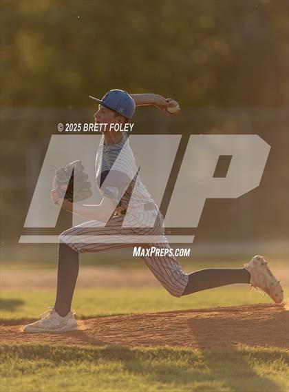 Thumbnail 1 in Standing Bear vs Lincoln East (LPS Reserve Tournament) photogallery.