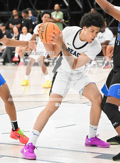 Thumbnail 2 in Windward vs. Rainier Beach (Section 7) photogallery.