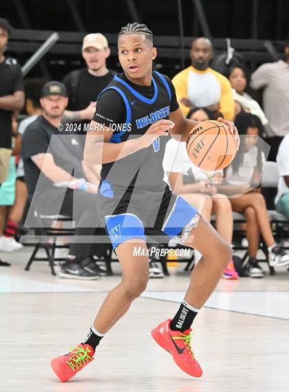 Thumbnail 1 in Windward vs. Rainier Beach (Section 7) photogallery.