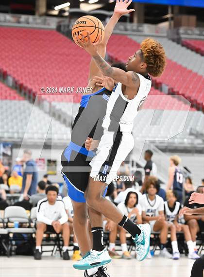 Thumbnail 1 in Windward vs. Rainier Beach (Section 7) photogallery.