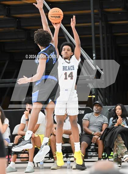 Thumbnail 1 in Windward vs. Rainier Beach (Section 7) photogallery.