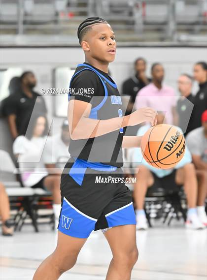 Thumbnail 1 in Windward vs. Rainier Beach (Section 7) photogallery.