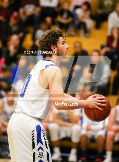Thumbnail 3 in Las Lomas @ Acalanes photogallery.