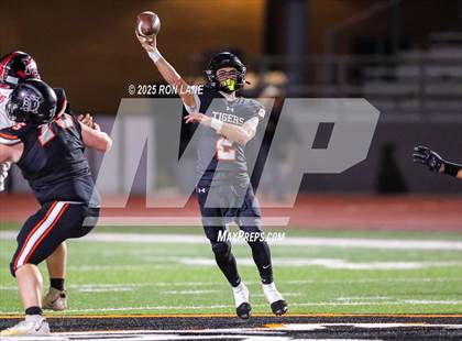 Thumbnail 3 in Mustang @ Norman photogallery.