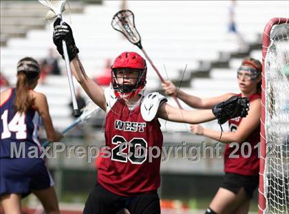 Thumbnail 1 in Parkway South vs. Hazelwood West photogallery.