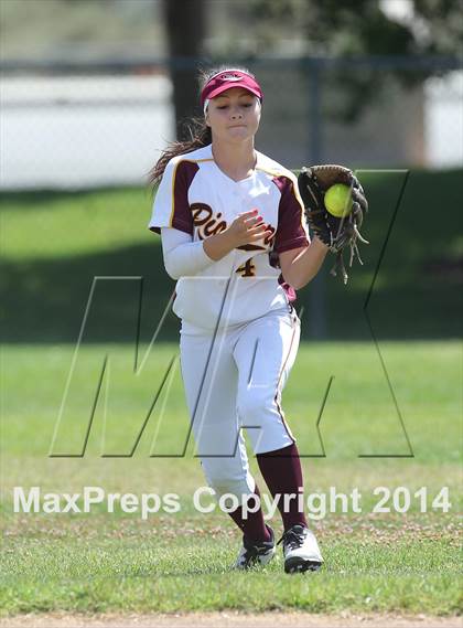 Thumbnail 3 in Oak Park @ Simi Valley (CIF SS Playoffs) photogallery.