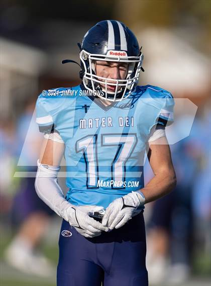 Thumbnail 2 in Johnston City @ Mater Dei (IHSA 2A Second Round Playoff) photogallery.
