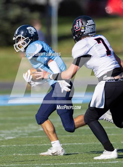 Thumbnail 2 in Johnston City @ Mater Dei (IHSA 2A Second Round Playoff) photogallery.