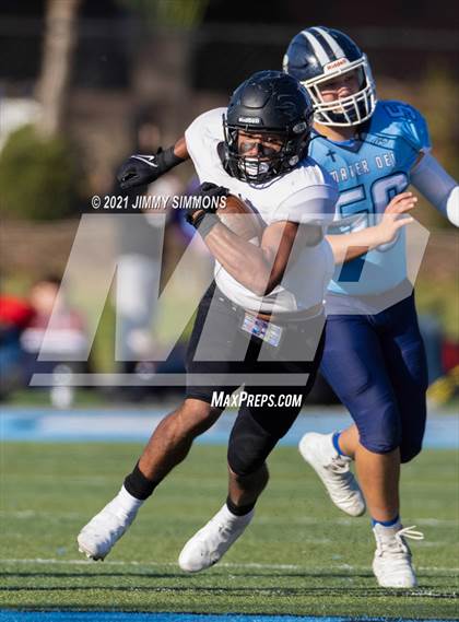 Thumbnail 1 in Johnston City @ Mater Dei (IHSA 2A Second Round Playoff) photogallery.