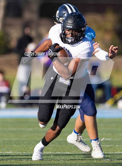 Thumbnail 2 in Johnston City @ Mater Dei (IHSA 2A Second Round Playoff) photogallery.