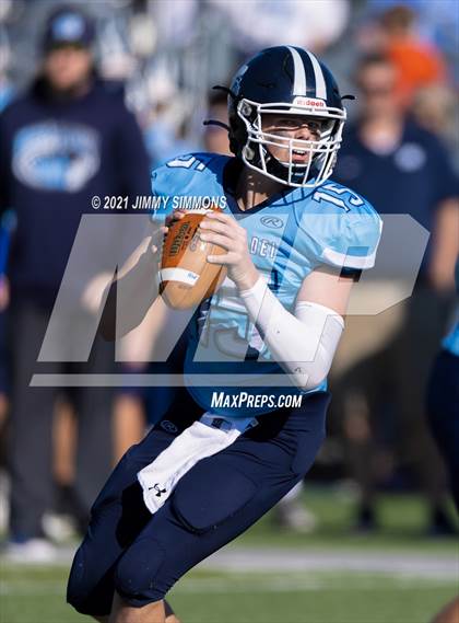 Thumbnail 2 in Johnston City @ Mater Dei (IHSA 2A Second Round Playoff) photogallery.