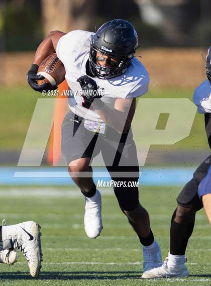 Thumbnail 2 in Johnston City @ Mater Dei (IHSA 2A Second Round Playoff) photogallery.