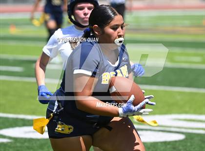 Thumbnail 3 in Millikan @ Warren photogallery.
