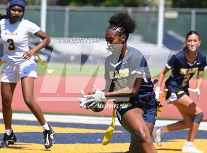 Thumbnail 2 in Millikan @ Warren photogallery.
