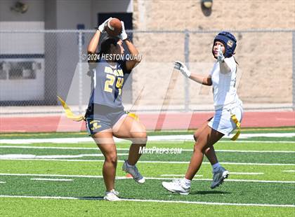 Thumbnail 3 in Millikan @ Warren photogallery.